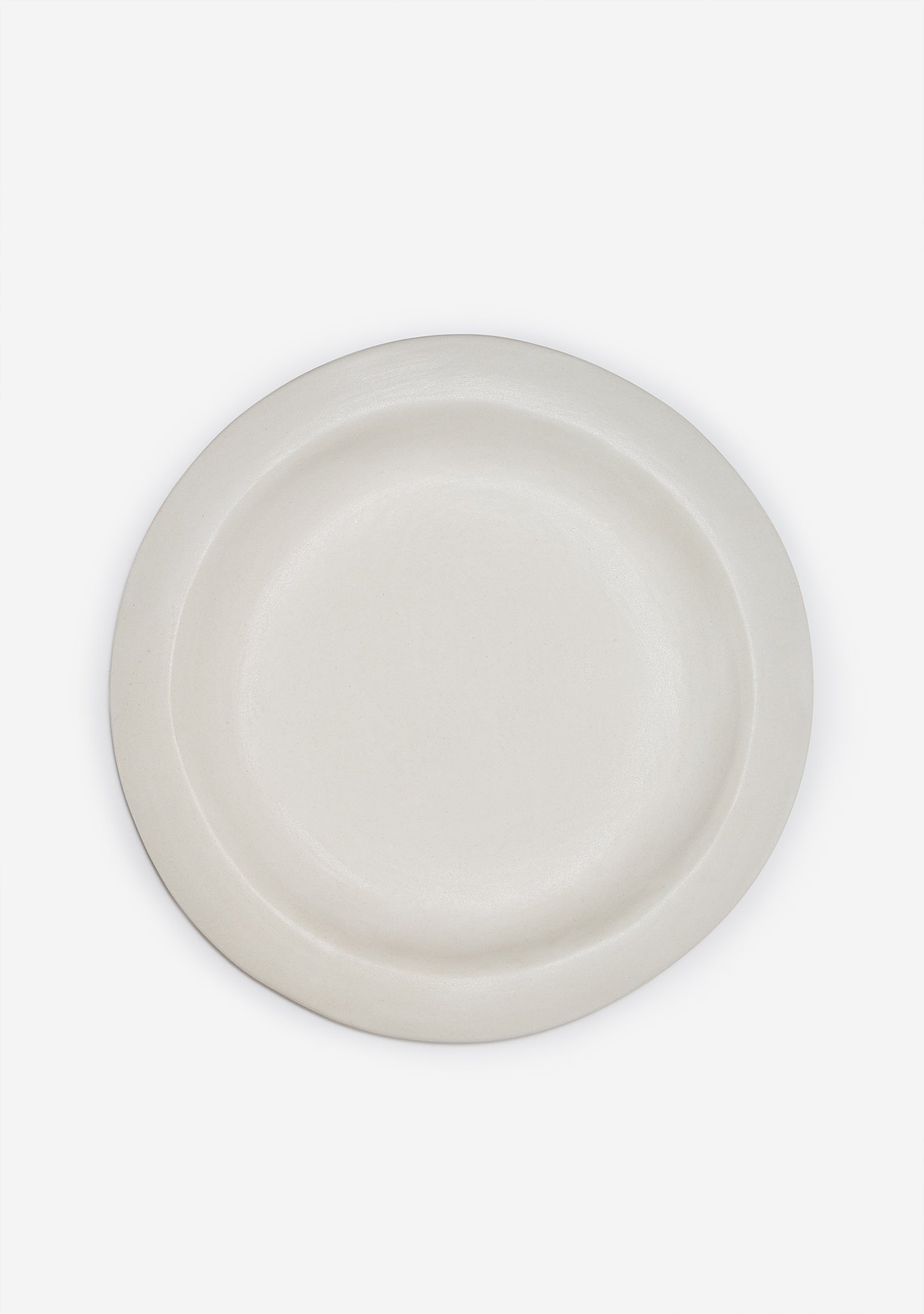 Beau Rush Off White Matte Platter
