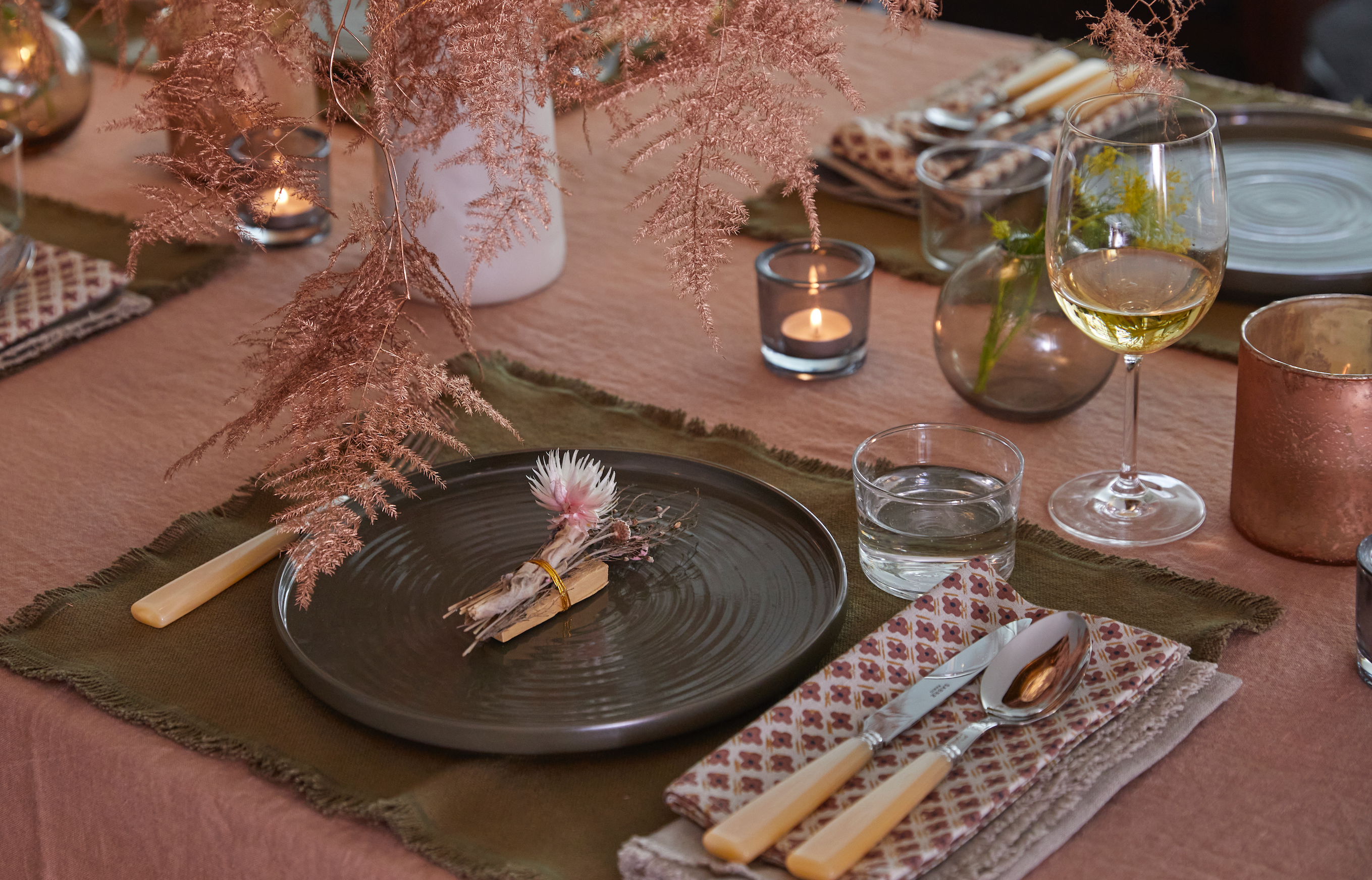 Hawkins Olive Essential Cotton Placemats, Set of 4